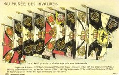 CPA Au Musee Des Invalides Paris Les neuf premiers drapeaux pris aux Allemands Militaria 
