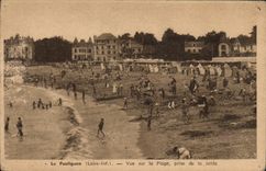 VINTAGE POSTCARD Pouliguen Seen on the Beach Taken of the Pier