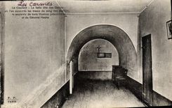 VINTAGE POSTCARD the Convent the room known as of the Guards