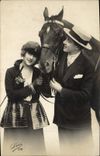 CPA Femme Cheval