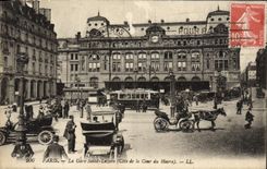 VINTAGE POSTCARD Paris Train station Holy Lazare Dimensions Court of Le Havre