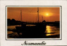 MODERN CARD Picturesque Normandy Boats