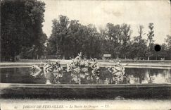 VINTAGE POSTCARD Garden Of Versailles the Basin Of the Dragon