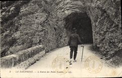 CPA Le Dauphine L'Entree Des Petits Goulets