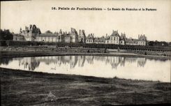 VINTAGE POSTCARD Palate De Fontainebleau the Basin Of Romulus And the Floor