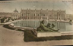 VINTAGE POSTCARD View one The Gordens Park Of Versailles