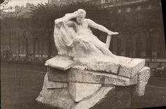 CPA Paris Victor Hugo par Rodin 