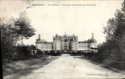CPA Chambord Le Chateau Vue Prise De La Route De Saint Dye
