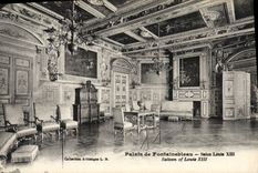 VINTAGE POSTCARD Palate De Fontainebleau Living room Louis XIII