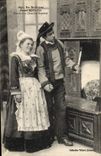 CPA En Bretagne Autour du lit clos Entree a la chambre nuptiale Folklore