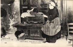 CPA Coutumes Moeurs Et Costumes Interieur Breton Folklore Chat