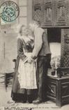 CPA En Bretagne Autour du lit Clos Tendresses Folklore