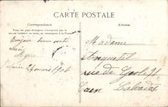 CPA En Bretagne Autour du lit clos Voisine peu Commode Panique Folklore