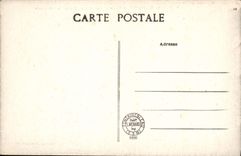 VINTAGE POSTCARD Palate of Oval Fontainebleau Court Keep of Saint Louis