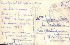 CPA Paris La Cour du Carrousel et Monument de Gambetta