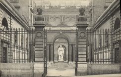 VINTAGE POSTCARD Paris Collège de France Frontage street Jacques Saint