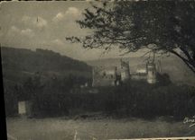 CPA Les ruines de Chateau Rocher dominant la Sioule 
