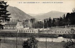 VINTAGE POSTCARD Heavy Nd Asylum of Doors