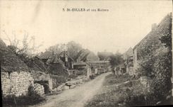 CPA St Gilles et ses Ruines Militaria