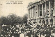 VINTAGE POSTCARD Paris Seen of the Hotel De Crillon Day of Draggs departure TOP