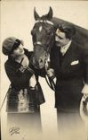 CPA Fantaisie Femme Cheval Cavalier 