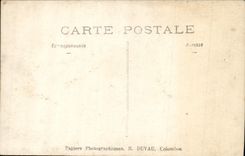 CARTE PHOTO Colombes Famille Jeunes hommes Femme