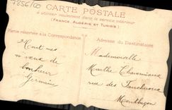 La fantasía de la POSTAL de la VENDIMIA florece las manos