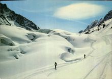 MODERN CARD Ski and Sun Pleasures of snow