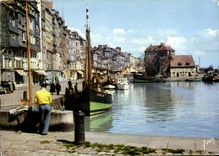 MODERN CARD Honfleur Basin of the West and quay Sainte Catherine Bateau