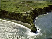CPM Omaha Beach Grandcamps Les bains Contre jour sur la pointe du hoc Militaria 