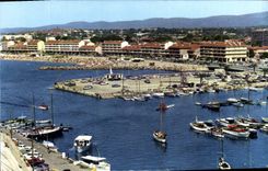 CPM Cote d'Azur Frejus Plage 