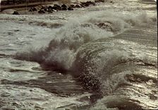 CPM Images de la Mer Deferlement d'eau sur la cote