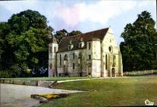 MODERN CARD Castle Of Henry Fountain La Chapelle