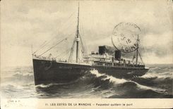 Dimensiones de la POSTAL de la VENDIMIA del vapor del canal inglés que sale del vapor portuario Touraine