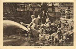 VINTAGE POSTCARD Dusseldorf Tritonengruppe Theinpartie Boats