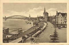 VINTAGE POSTCARD Dusseldorf Partie Am Rhein Hindenburgwall put Musik Tempel