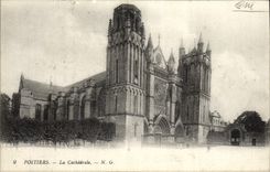 VINTAGE POSTCARD Poitiers the Cathedral