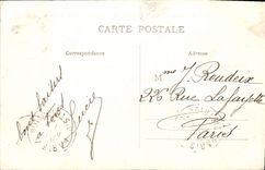 CPA L'Auvergne Le Puy de Dome La Chaine Des Puys Sud et les Hotels
