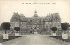 VINTAGE POSTCARD Melun Castle of Be worth the Viscount Frontage