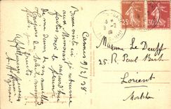 VINTAGE POSTCARD Cannes Overall picture catch of the Mount Knight Boats