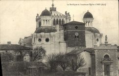 VINTAGE POSTCARD the Basilica and the old Church of Ars
