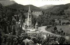 MODERN CARD Heavy the Basilica and Gave