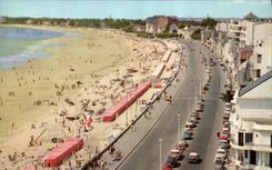 MODERN CARD the Dimension of La Baule Love the Most beautiful Beach of Europe the beach towards Pouliguen