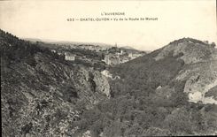 POSTAL Auvergne Chatel Guyon de la VENDIMIA visto del camino de Manzat