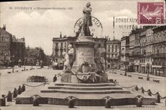 VINTAGE POSTCARD Bordeaux Gambetta Monument