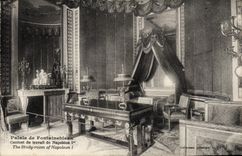 VINTAGE POSTCARD Palate of Fontainebleau Study of Napoleon 1st