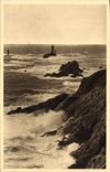 CPA Pointe Du Raz De Sein L'Eperon du Raz et le Phare de la vieille par grosse mer