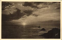 CPA Pointe Du Raz De Sein Coucher de Soleil sur I'lle de Sein