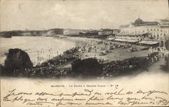 VINTAGE POSTCARD Biarritz the Lighthouse Main beach