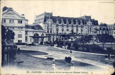 POSTAL Cabourg Castino de la VENDIMIA y jardines del hotel grande